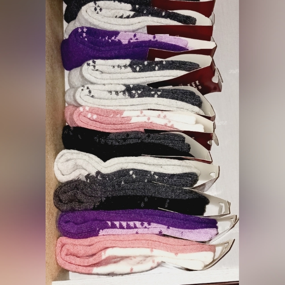 ⚫️  12 Lamb Wool Crew Socks/Thermal Warm Winter Boot Socks Size 9-11 Wom… - Picture 11 of 12